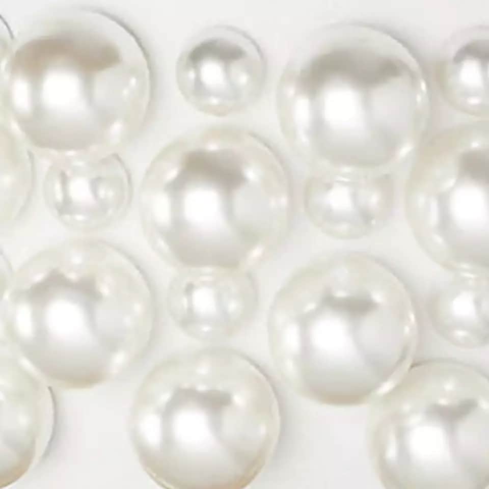 White pearl shoe embellishments swatch